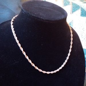 18" gold plated sterling silver Italian chain necklace weighs 11 g
